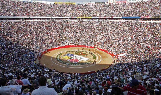 bullfight-mexico-01_m.jpg