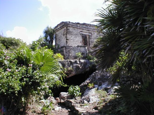 tulum_casa_del_cenote_entrance