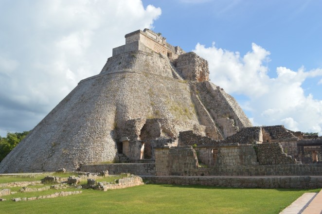 pyramid-568003_1280